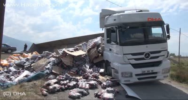 Ordu'da Tır Devrildi: 1 Ölü