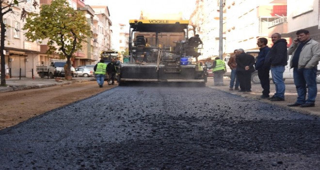 Yeni Mahalle'nin Yolları Asfaltlanıyor