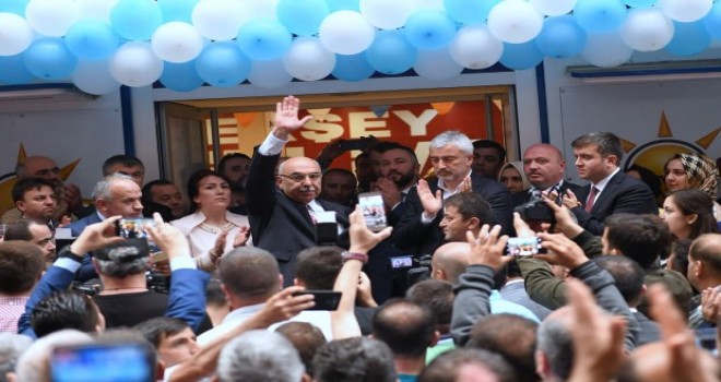 Şenel Yediyıldız’a görkemli karşılama