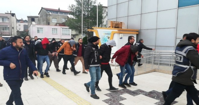 Uyuşturucu Zanlısı 15 Şüpheli Adliyede