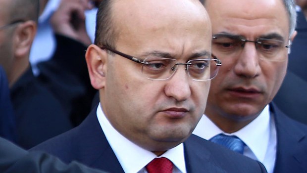 Yalçın Akdoğan: Türk askeri senin paralı askerin mi?