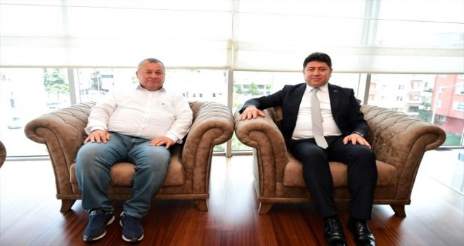 Milletvekili Enginyurt'tan Tören'e Ziyaret