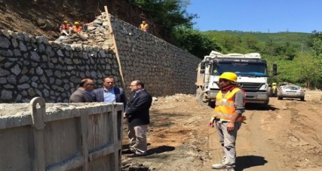 Altınordu'da yol çalışması