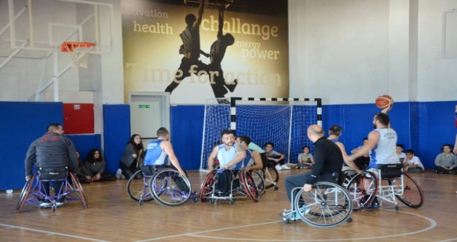 Engelliler Günü'ne Basketbol Maçı ile Dikkat Çektiler