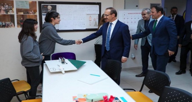 Vali Yavuz Kariyer Günlerinde