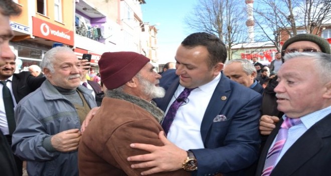 31 Mart Seçimleri İçin Aday Gösterilmeyen AK Parti'li Belediye Başkanı, Partisinden İstifa Etti