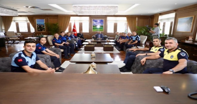 “Zabıtalarımız Belediyemizin Güler Yüzüdür ”