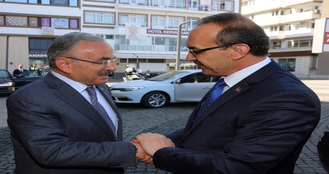 Vali Yavuz, Göreve Başlayan Belediye Başkanlarına Hayırlı Olsun Ziyaretinde Bulundu